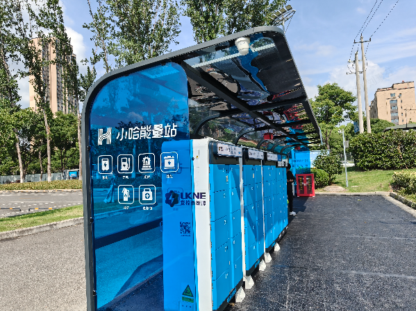 Changzhou's first public e-bike battery swapping project for city residents (2025), scaling to 200 locations and 500+ cabinets by year-end